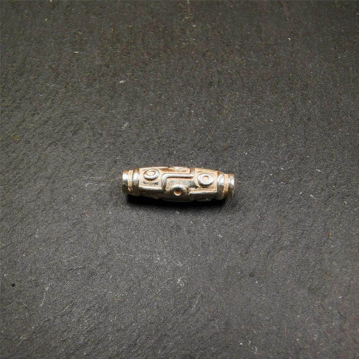 1 × 9 eyes dzi bead
