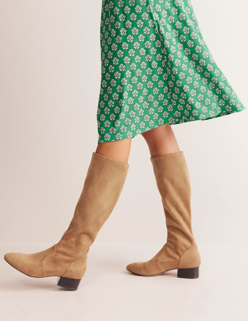 Flat Stretch Boot-Acorn