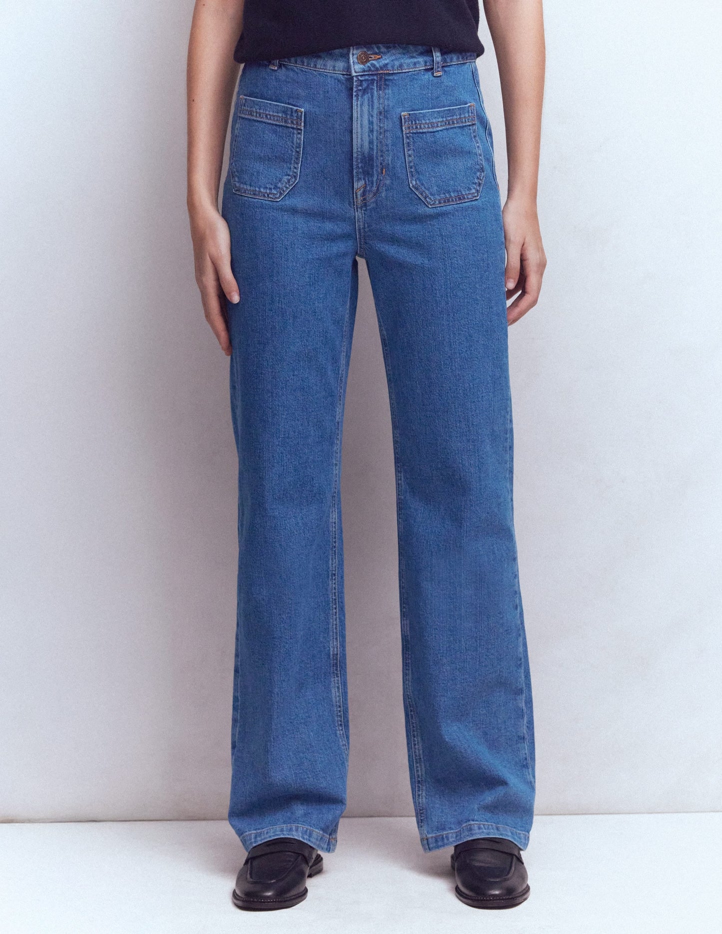 Straight Leg Pocket Jeans-Mid Vintage