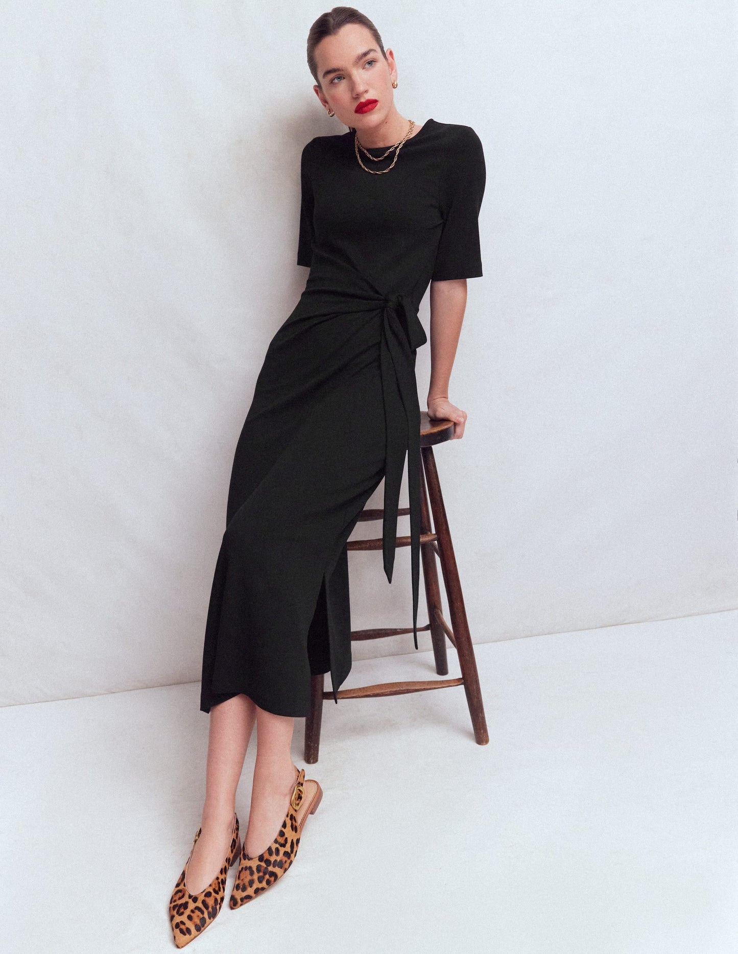 Zinnia Tie Jersey Midi Dress-Black