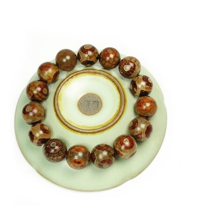 3 Eyes Dzi Beads Bracelet,Wrist Mala,0.55" - Tibetan Buddhist mala beads, close-up detail