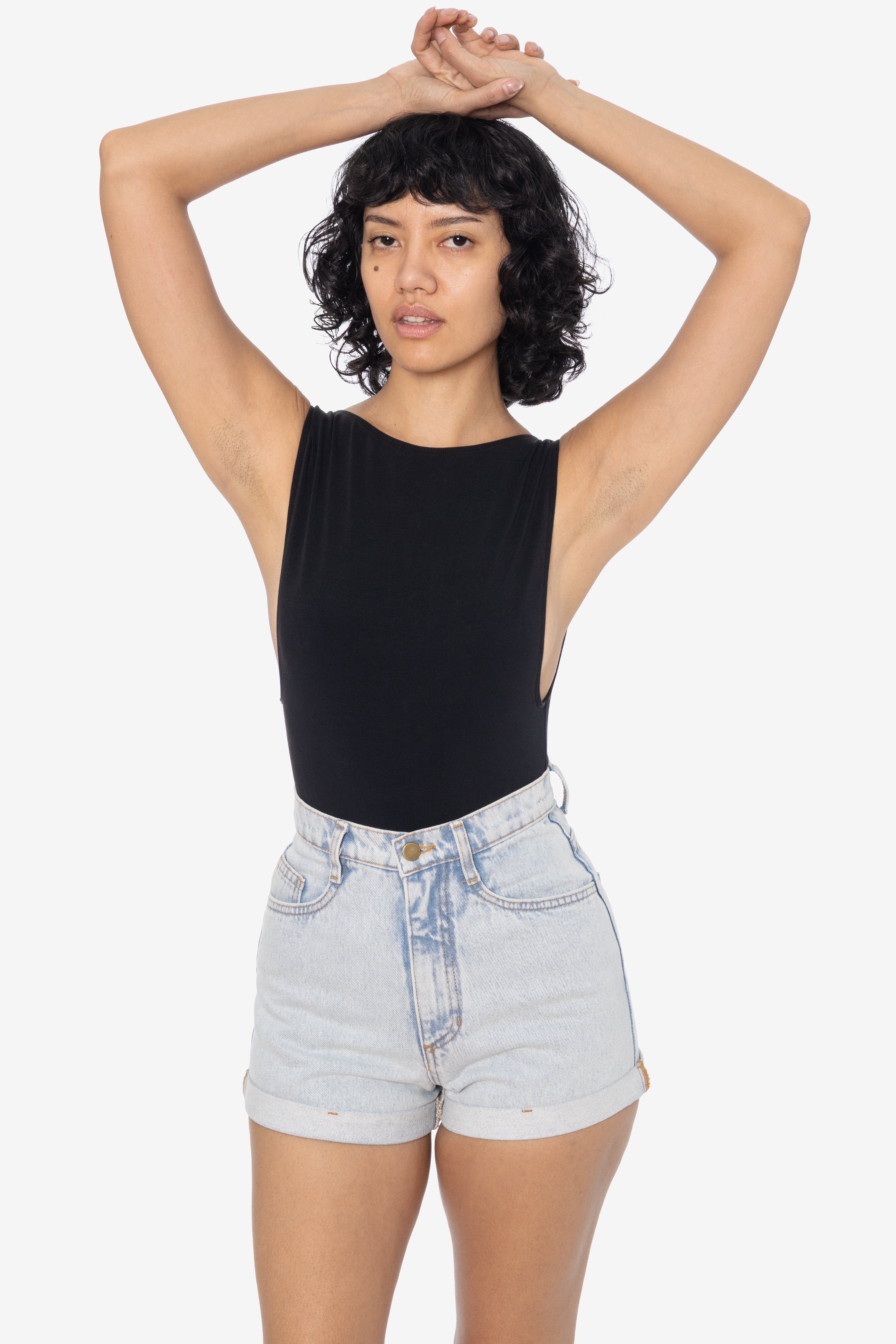 RDNW05 - Denim Loose Cuff Short
