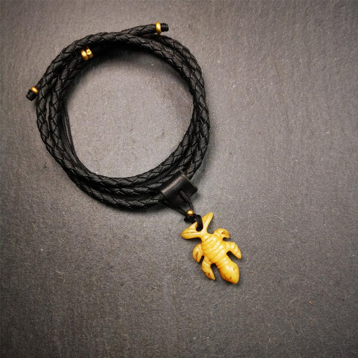 Bone Scorpion Amulet 1.2" - Tibetan Buddhist amulet, close-up detail
