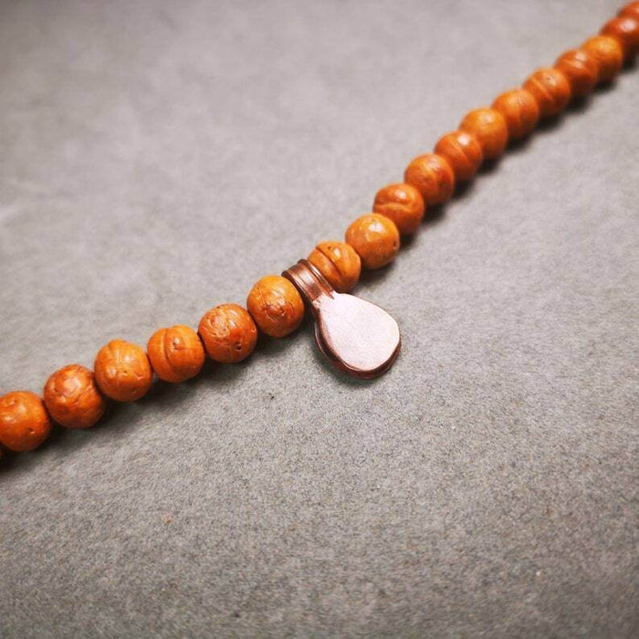 Buddhist Mala Counter Clip - Tibetan Buddhist mala beads, detailed view