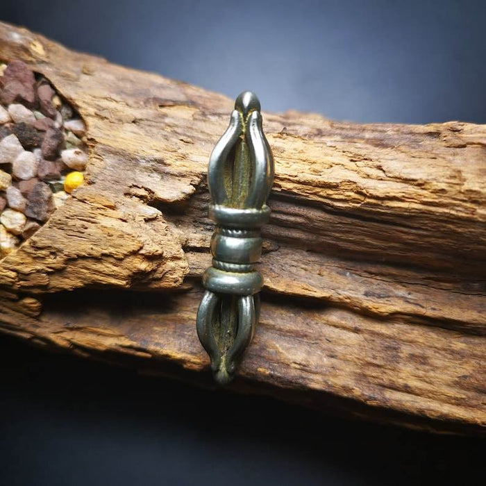 Five-pronged Vajra Amulet - Tibetan Buddhist amulet, detailed view