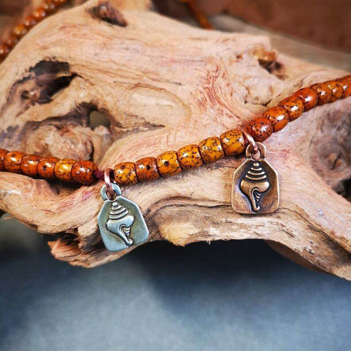 Gandhanra Handmade Mala Counter, Divine Conch Pendant - Tibetan Buddhist mala beads, front view