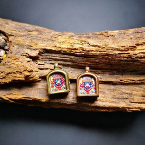 Gau Ghau Shrine,Drashi Lhamo,Zashi Lhamo,Altar Amulet Pendant - Tibetan Buddhist amulet, front view