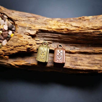 Gau Ghau Shrine,Drashi Lhamo,Zashi Lhamo,Altar Amulet Pendant - Tibetan Buddhist amulet, detailed view