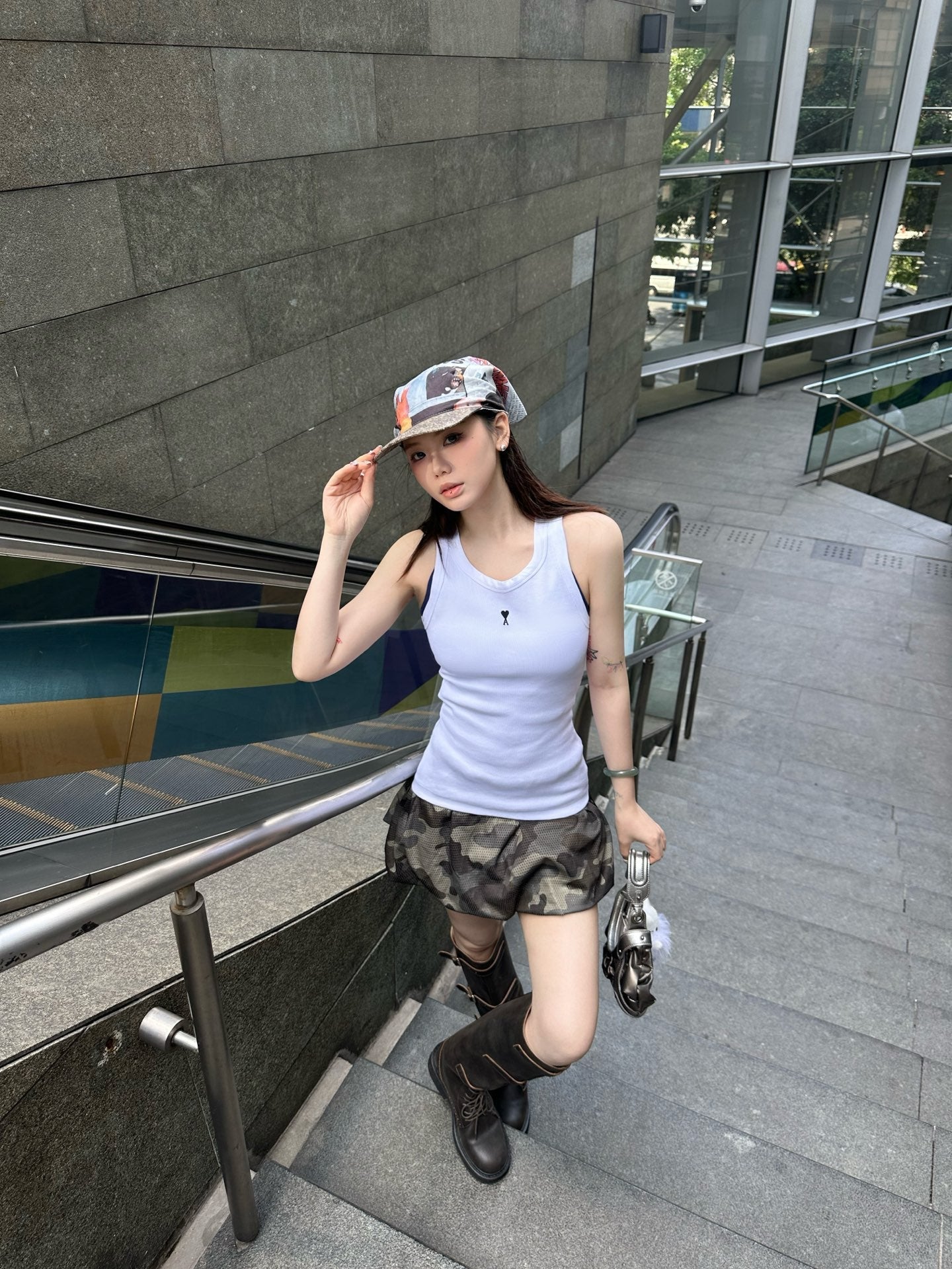 2026 Women’s Heart A Embroidered Vest (DD114)