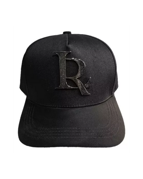 LUIS R
