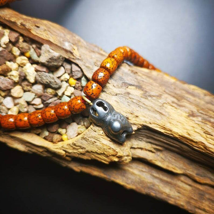 Mala Counter, Snow Lion Pendant - Tibetan Buddhist mala beads, front view