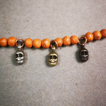Mala Pendant,Skull Citipati Amulet for Prayer Beads - Tibetan Buddhist mala beads, detailed view
