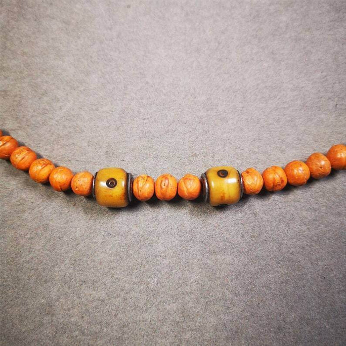 Mala Spacer Bead,Yak Bone Dice Marker Beads for Prayer Bead Necklace - Tibetan Buddhist mala beads, close-up detail
