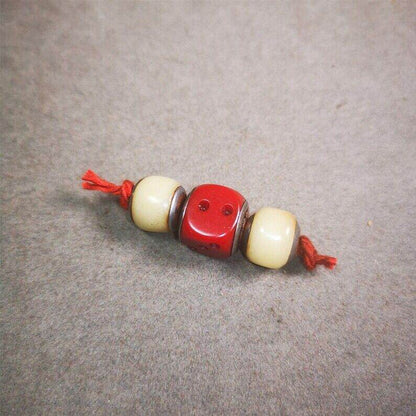 Mala Spacer Bead,Yak Bone Dice Marker Beads - Tibetan Buddhist mala beads, close-up detail