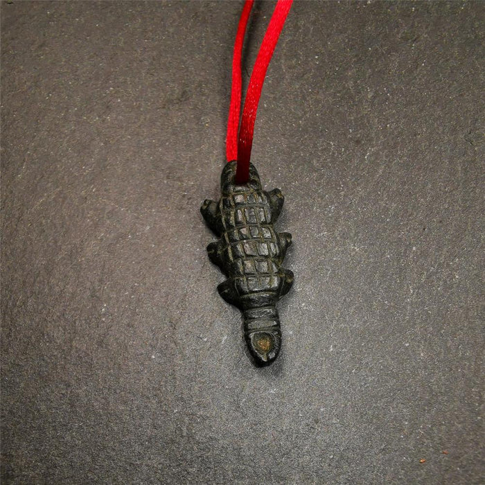 Obsidian Scorpion Amulet 1.26" - Tibetan Buddhist amulet, view 6