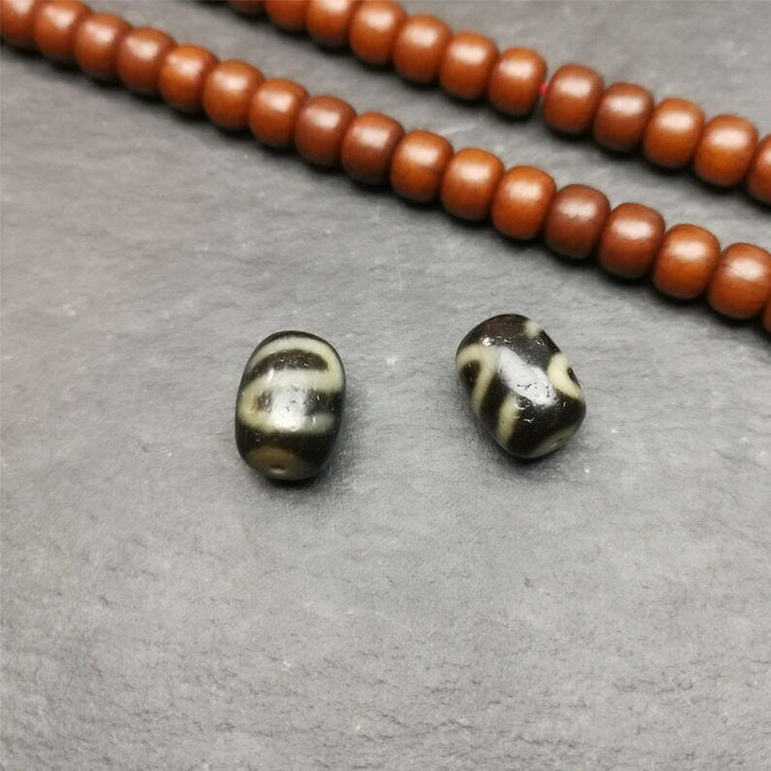 Pair of Dzi Bead 0.47" - Tibetan dzi bead, view 5
