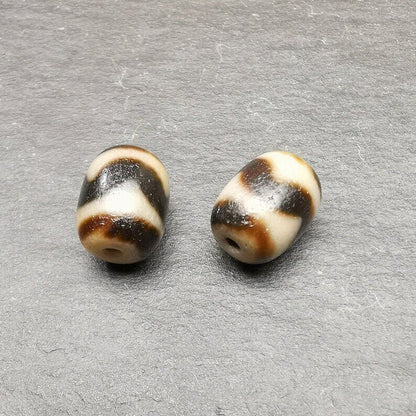Pair of Tibetan Tiger Tooth Dzi Spacer Marker Beads for Mala,Necklace,0.42" - Tibetan Buddhist mala beads, view 7