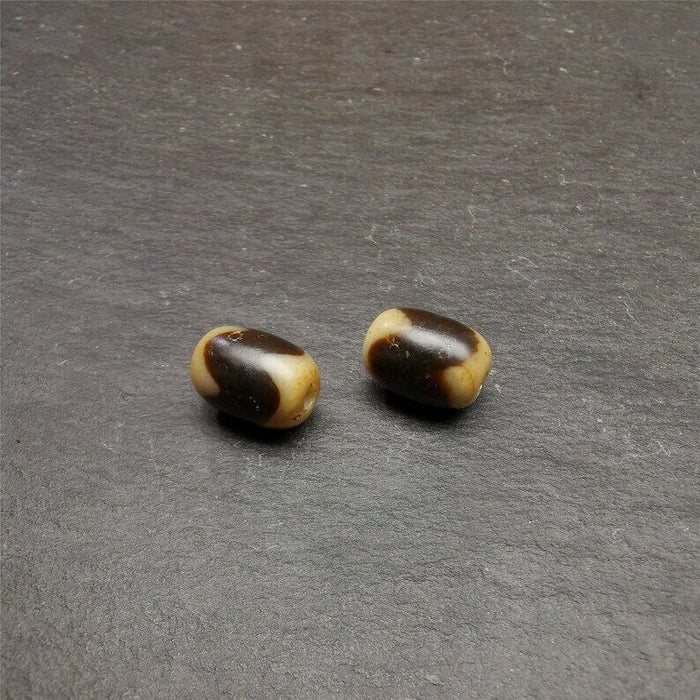 Tiger Tooth Dzi Spacer Marker Beads 0.4" - Tibetan dzi bead, view 7