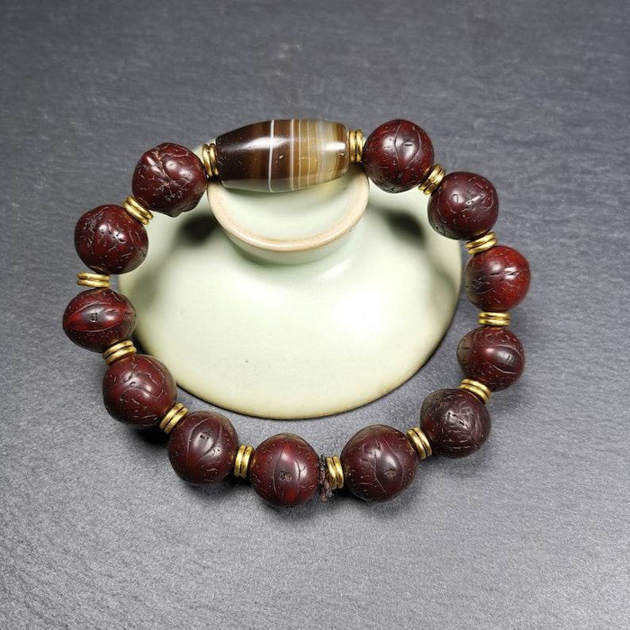 Wrist Mala, Bodhi Seed Beads Bracelet - Tibetan Buddhist mala beads, close-up detail