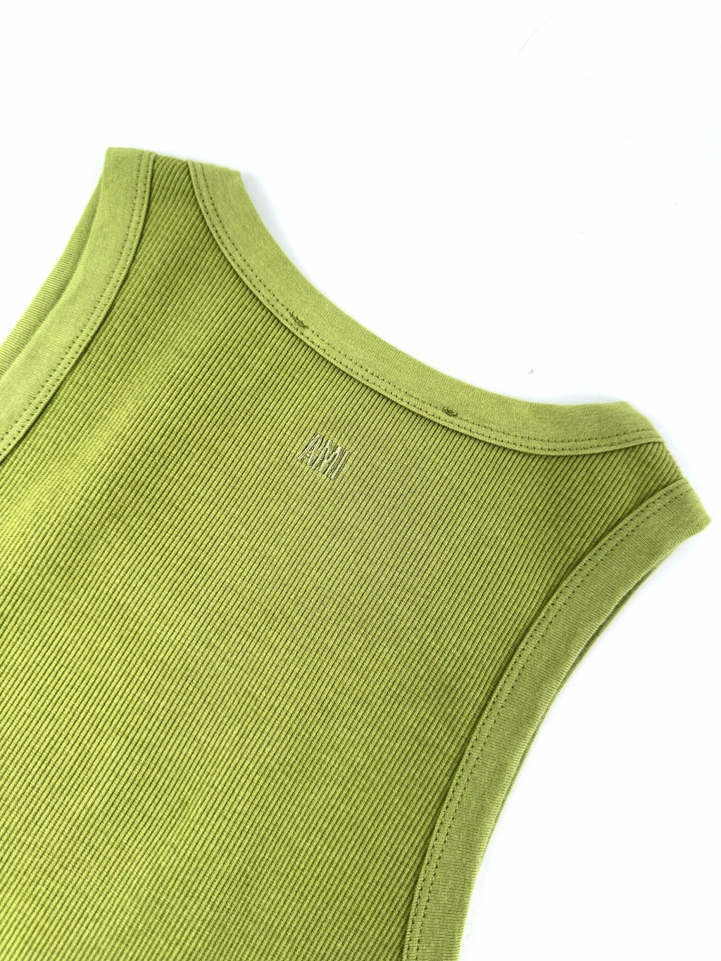2026 Women’s Heart A Embroidered Vest (DD114)