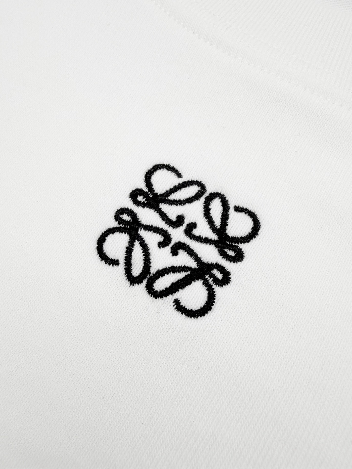 2026 Women’s Way Embroidered Short-Sleeved Top (EE412)