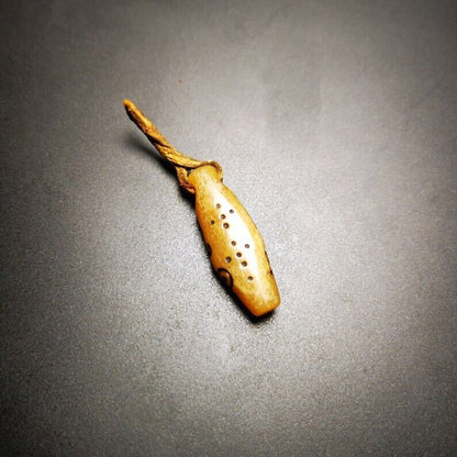 Yak Bone Carved Amulet Pendant, Prayer Beads 1.18" - Tibetan Buddhist amulet, close-up detail
