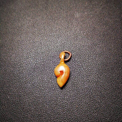Yak Bone Carved Conch Prayer Bead Pendant,Bead Counter Clip Amulet for Mala - Tibetan Buddhist mala beads, view 5